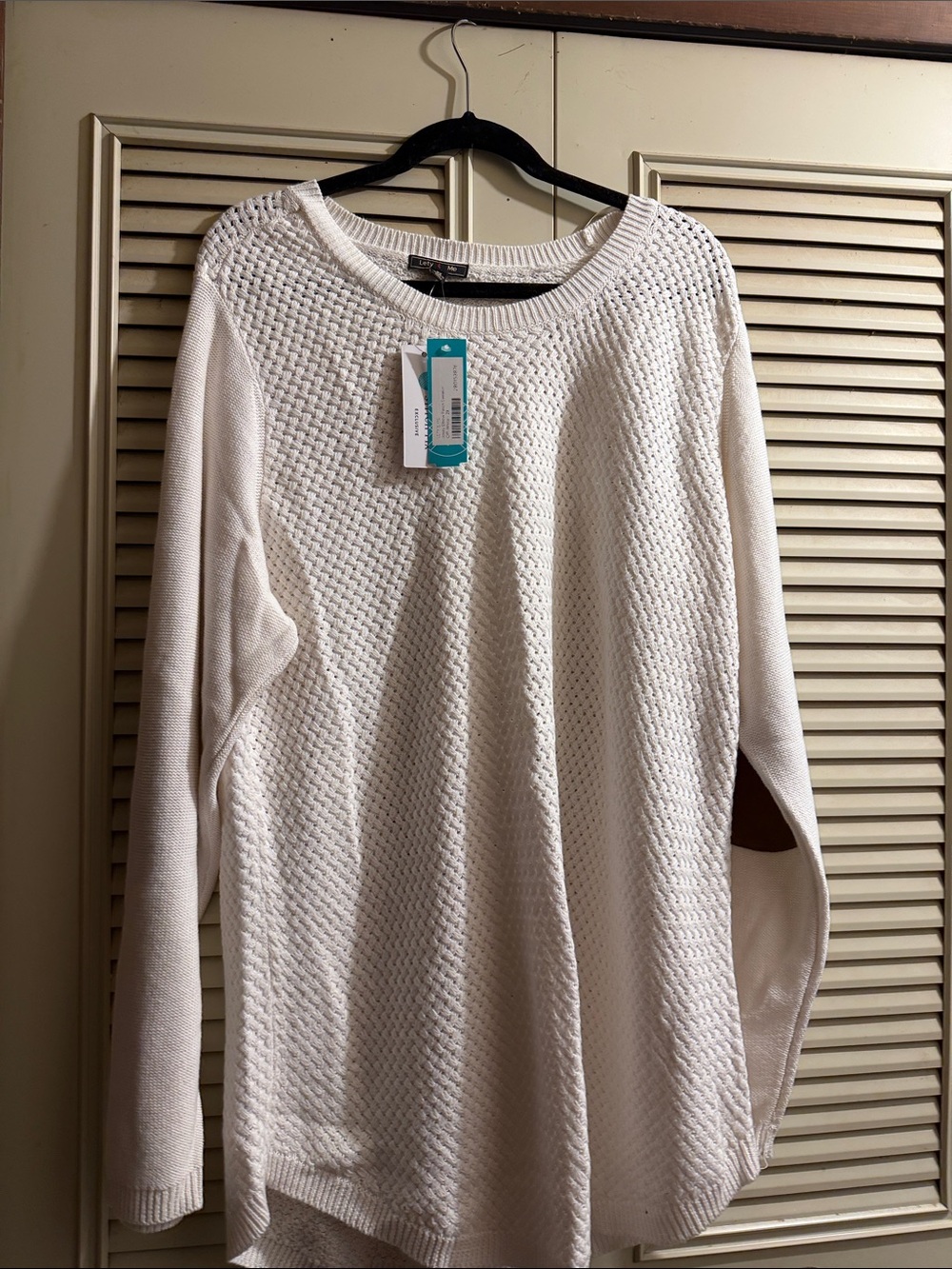 Women’s White Textured Knit Pullover Sweatshirt - Unknown Brand